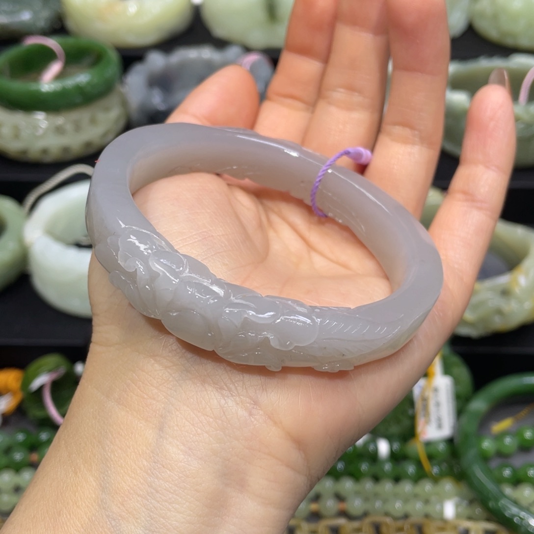 和田玉未镶嵌手镯60圈口 编号18贵妃镯