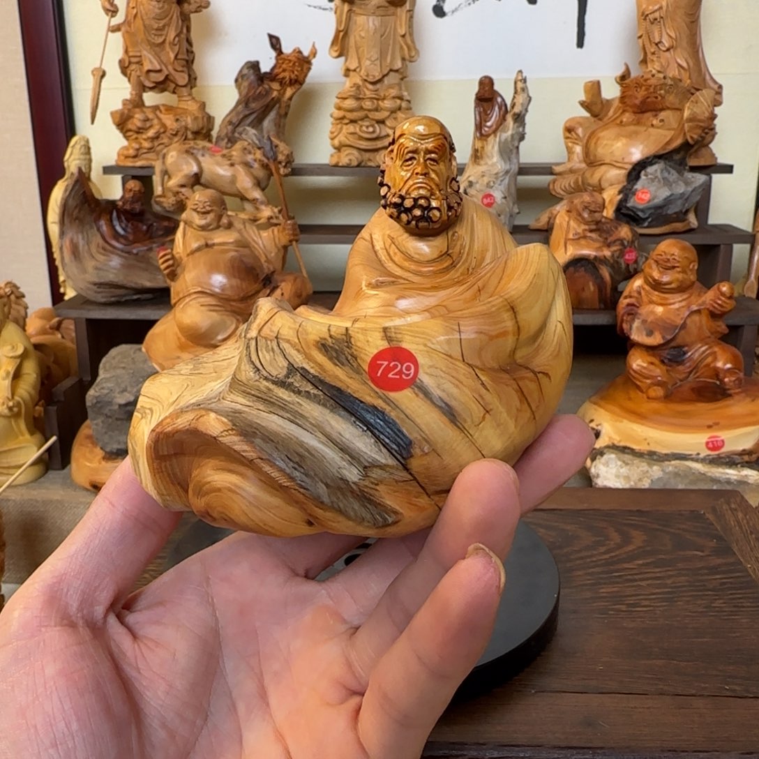 崖柏小木匠艺雕一物一拍