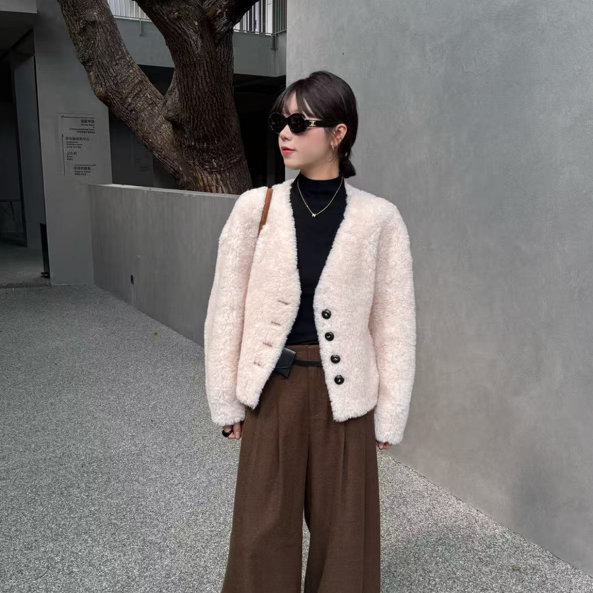 恩熙·up新款韩版V领高品质全毛加厚外套507903