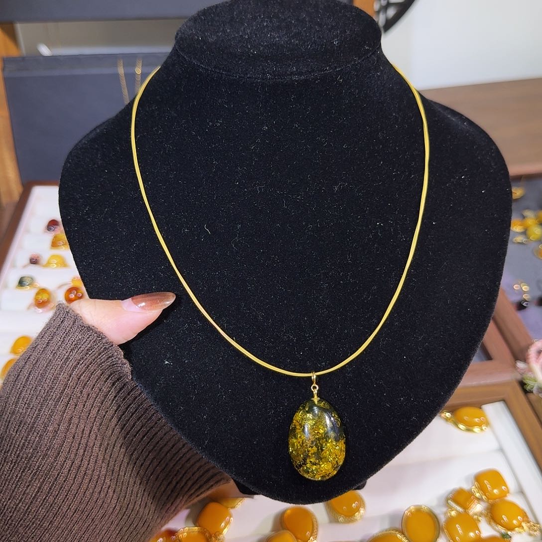 蜜蜡银S925镀金镶嵌颈饰