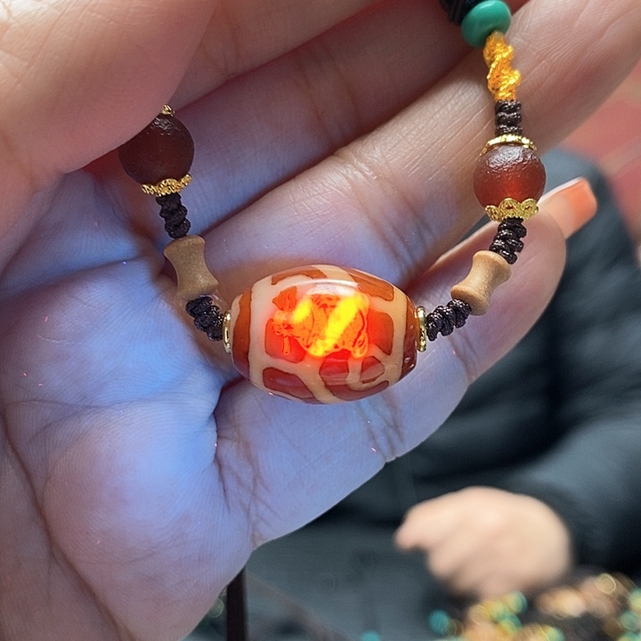 玛瑙/玉髓颈饰合金