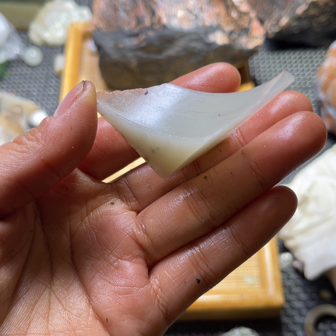 未镶嵌手镯和田玉远***志