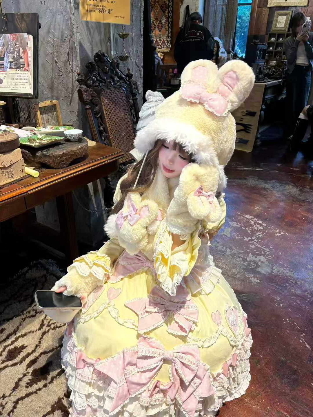 【顺丰包邮】奶黄小兔现货  蝴蝶结小兔华丽款 花匣 