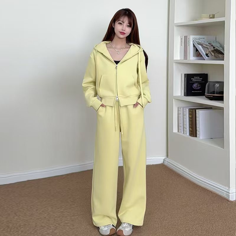 【乔姿梦】2025秋款高级感时尚百搭休闲运动套装显瘦连帽阔腿两件套