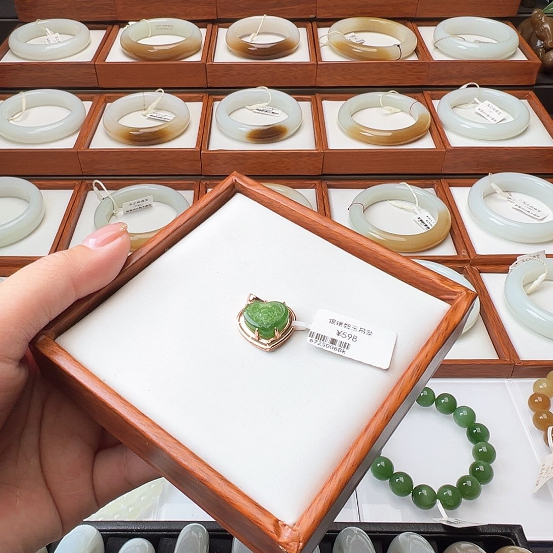 和田玉颈饰银S925镶嵌