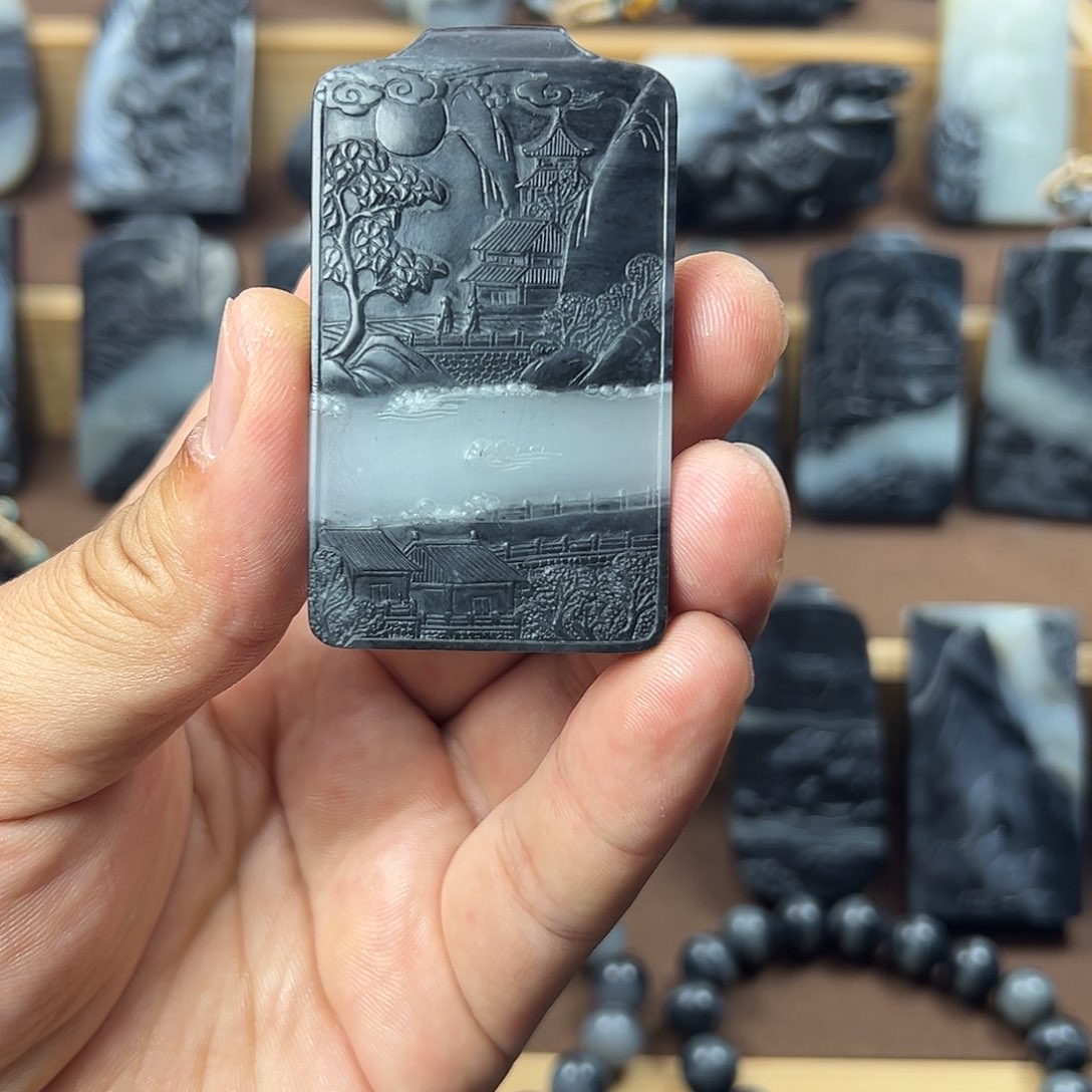 和田玉未镶嵌把件剃*