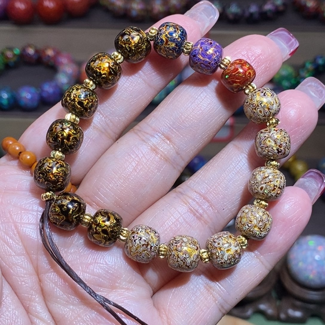 彩***心大漆珠8*9老型手串