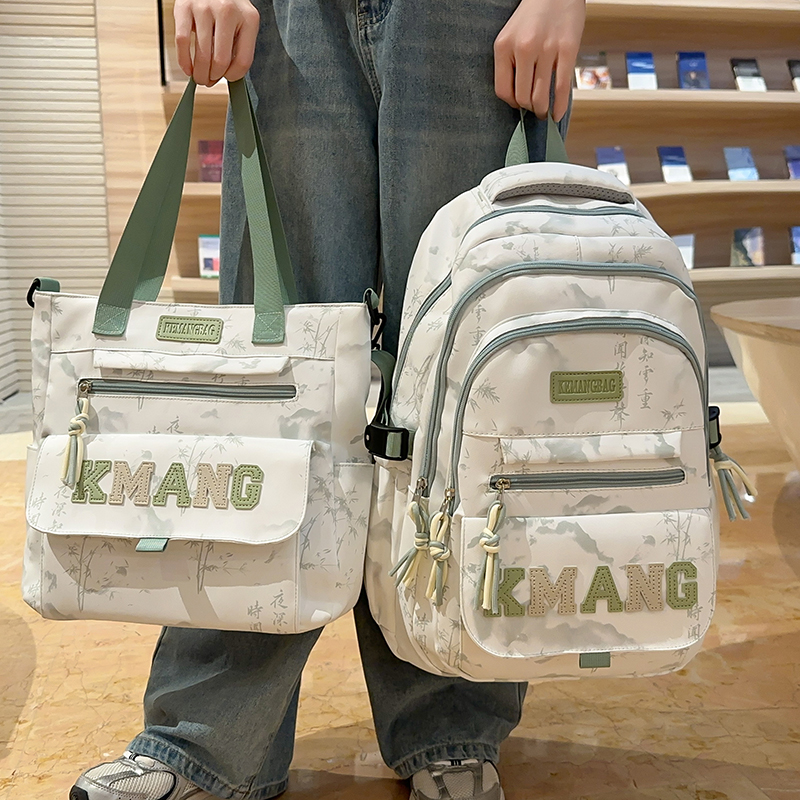 森系百搭高颜值初中生高中生轻便背包韩版小清新小学生减负双肩包