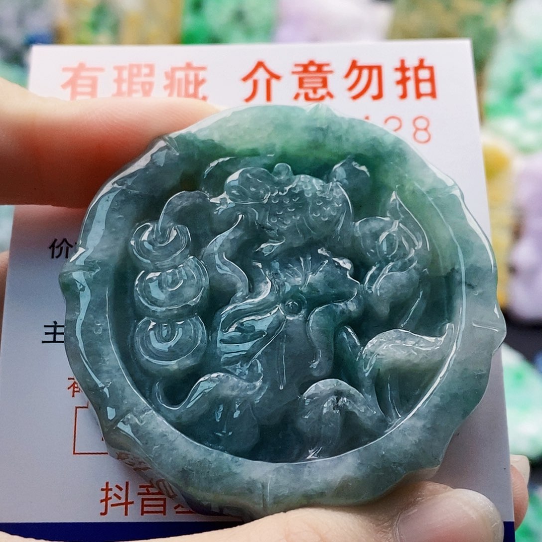 吊坠(不含链)未镶嵌翡翠