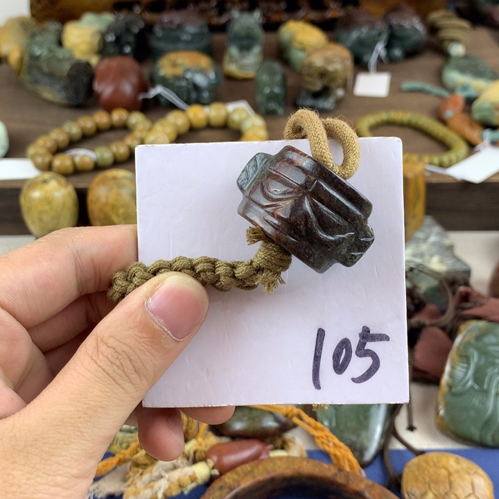 岫岩河磨玉（透闪石质玉）未镶嵌珠宝奇石