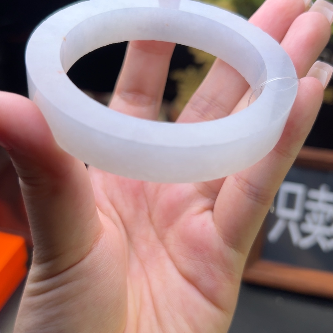小***英定制翡翠未镶嵌翡翠手镯翡翠手镯翡翠手镯