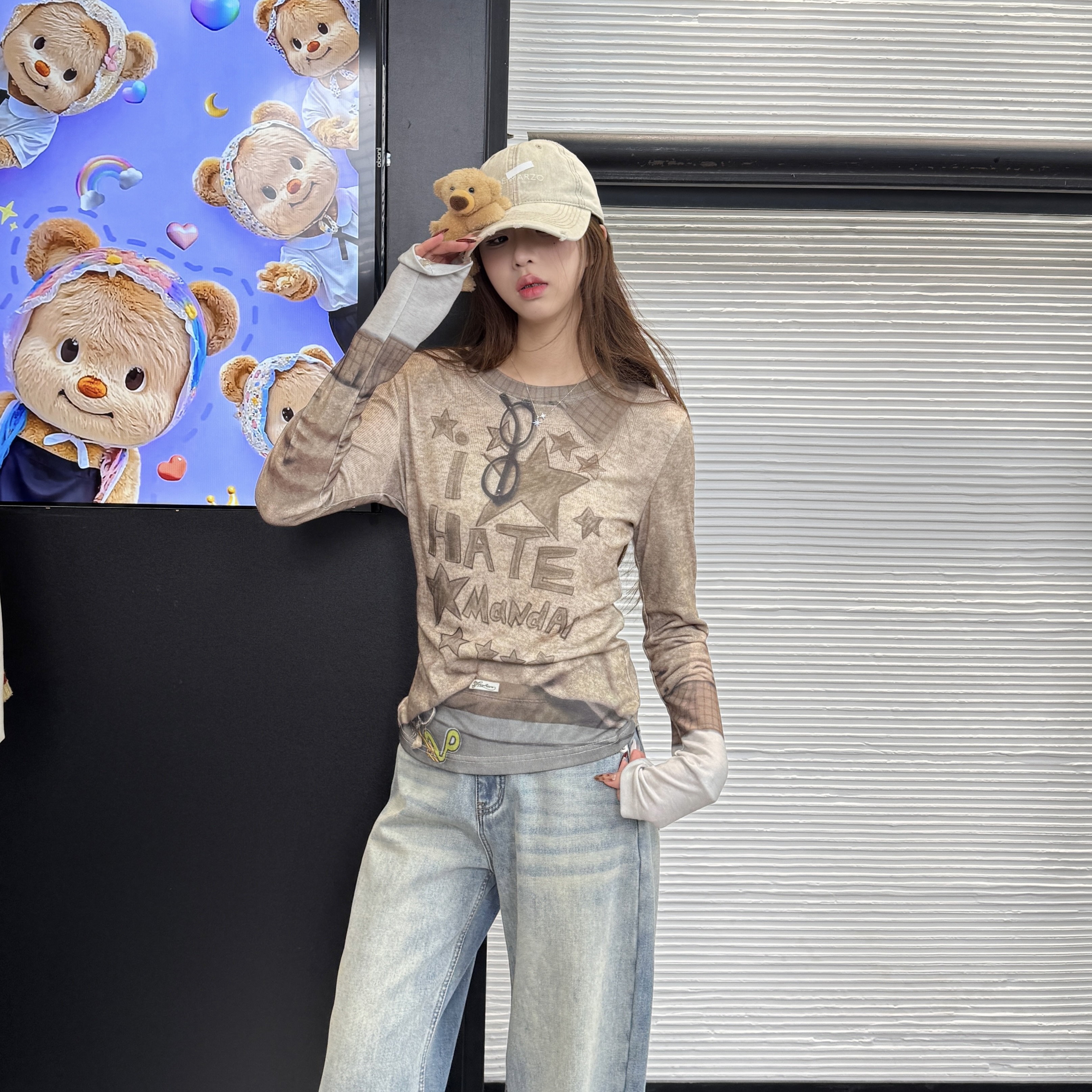 【星星点点】秋冬新款字母印花T恤休闲修身长袖圆领打底上衣女【351】