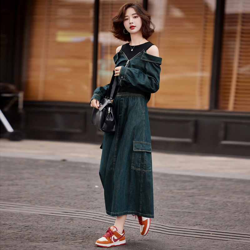 显瘦遮肉牛仔套装减龄开春穿搭一整套女装2025新款露肩两件套裙装