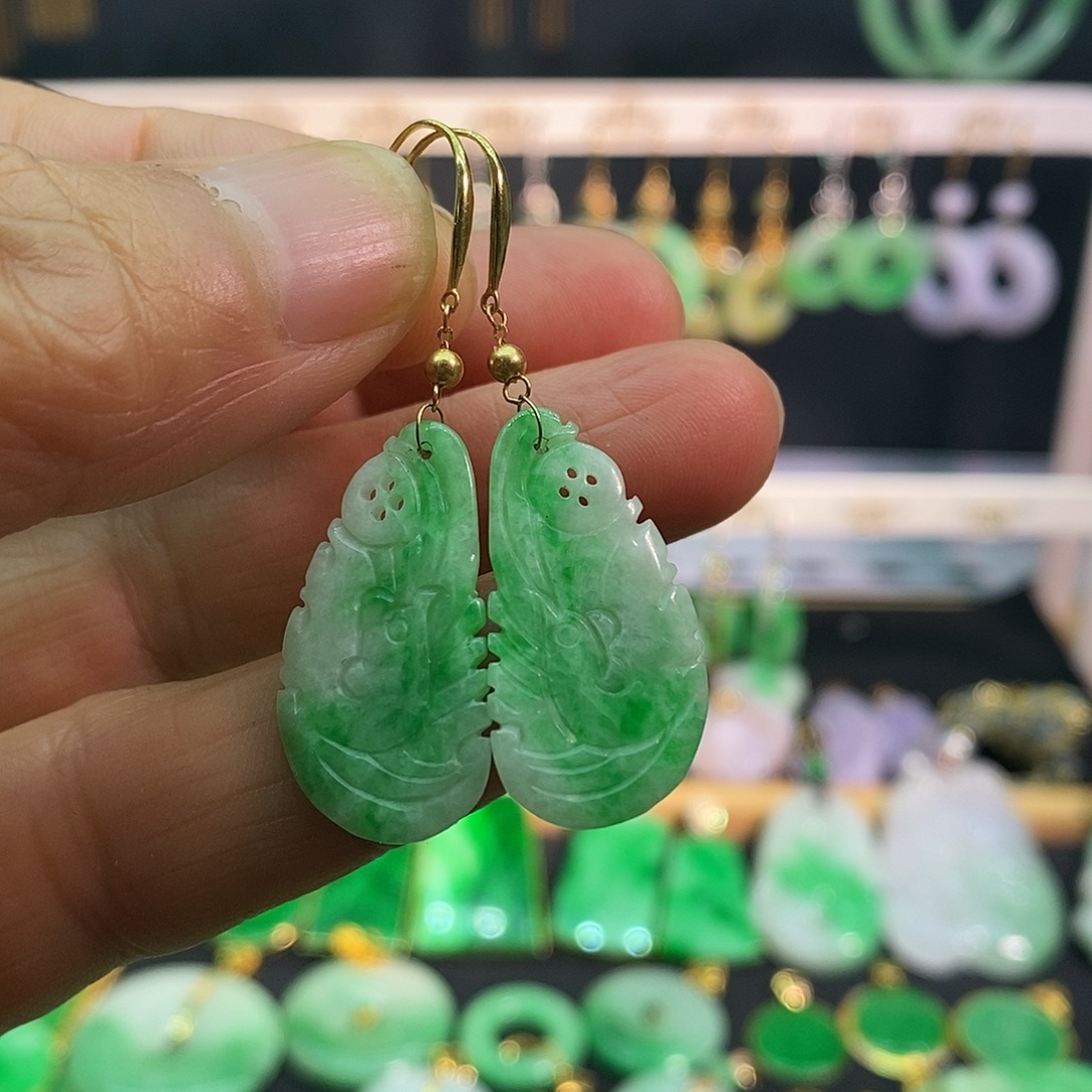 翡翠18K金镶嵌耳饰耳饰