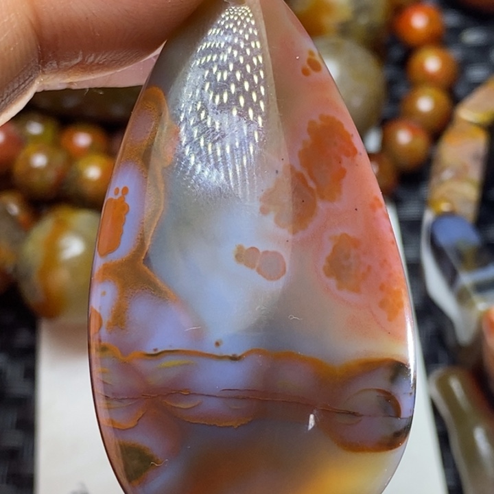 玛瑙/玉髓颈饰未镶嵌王**代