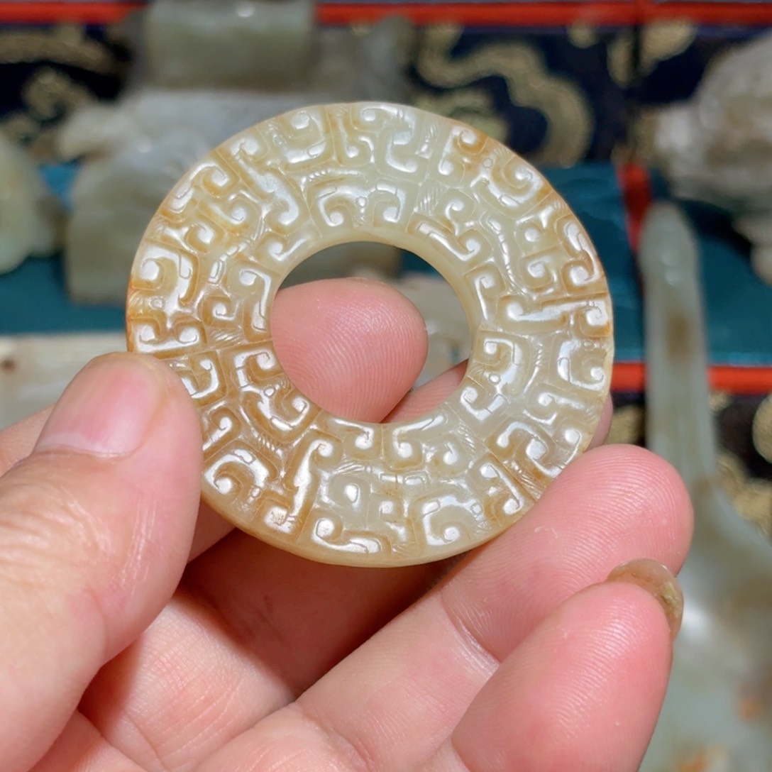 栖***计和田玉（糖玉）未镶嵌挂件