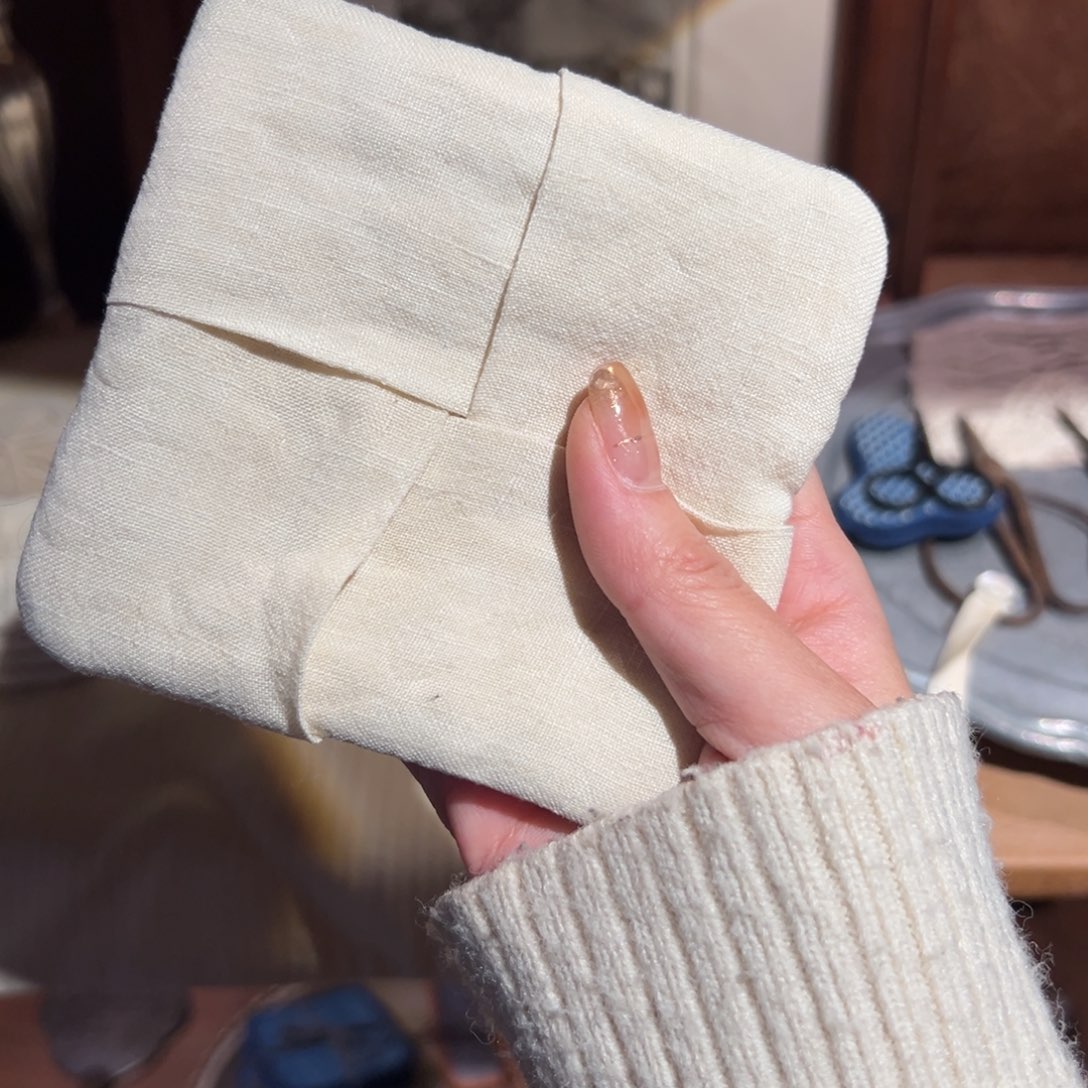 瓷片陶瓷。       陶瓷。     