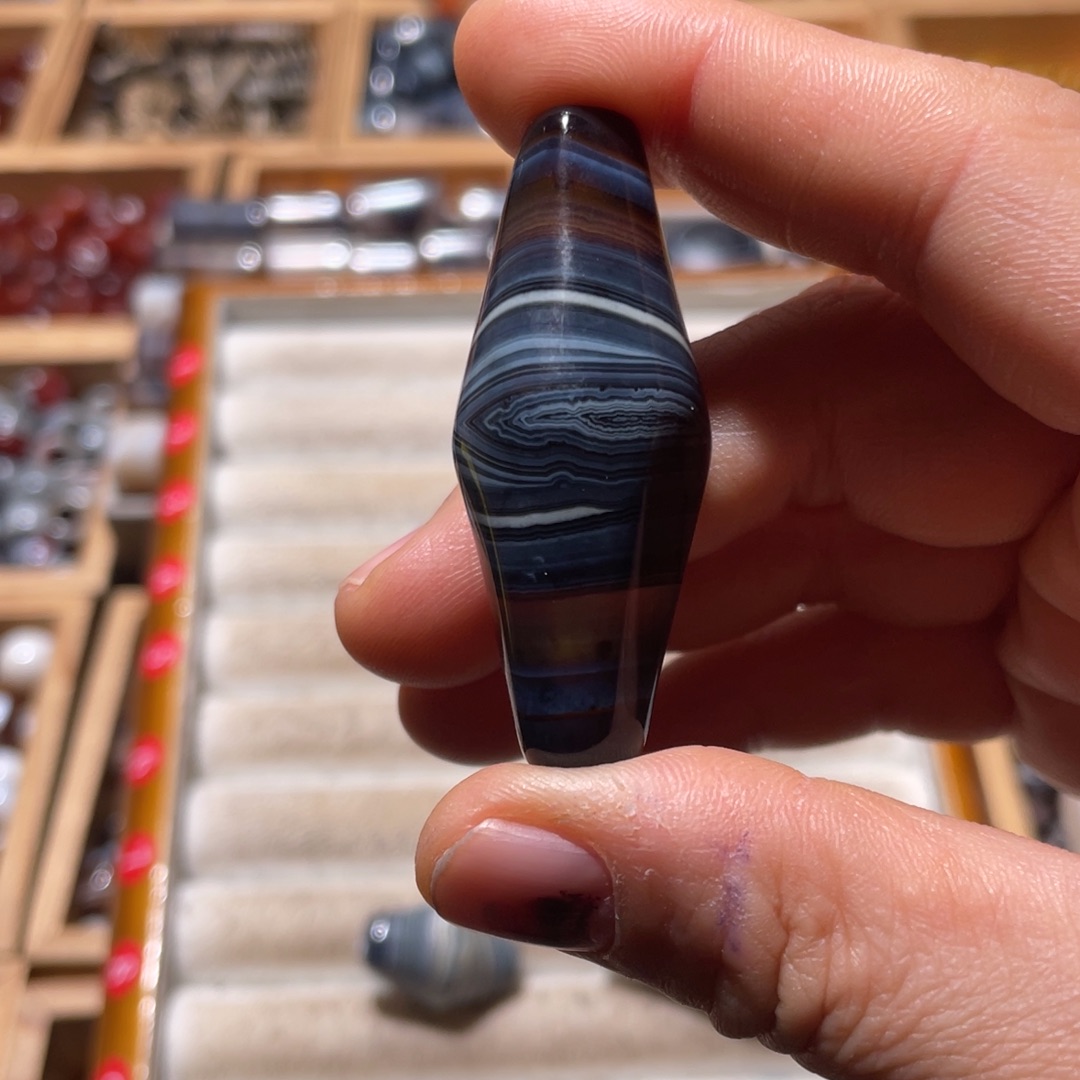 玛瑙/玉髓未镶嵌珠宝半成品