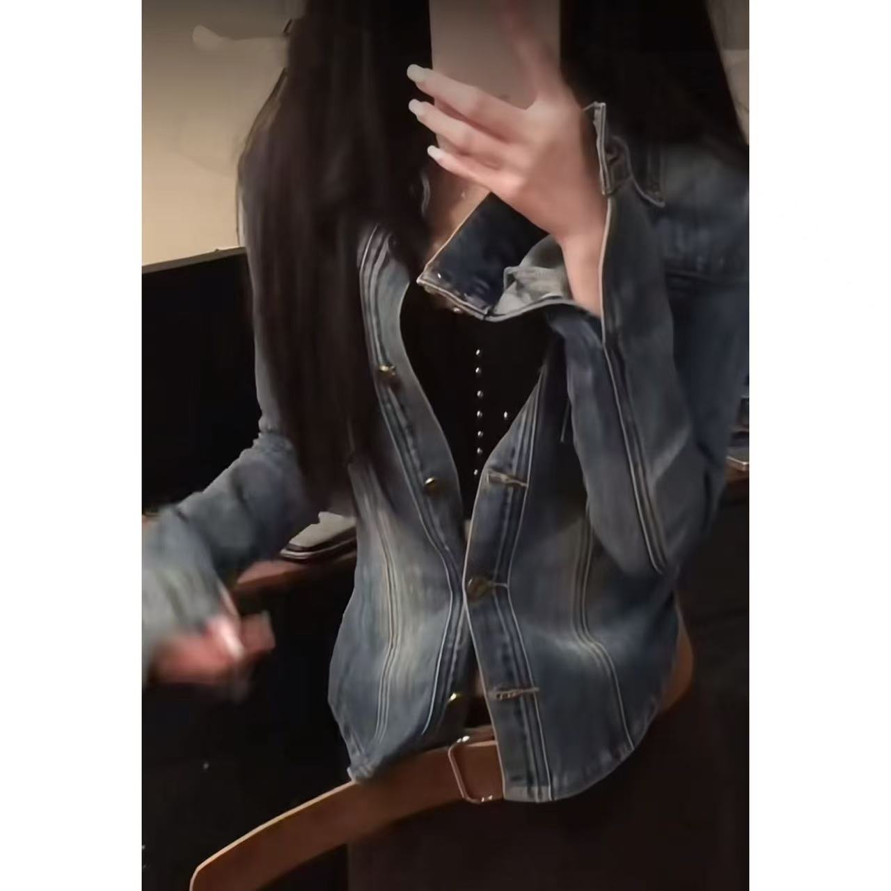 徐秋阳  收腰牛仔外套  百搭时尚休闲设计感显瘦牛仔外套MC0055