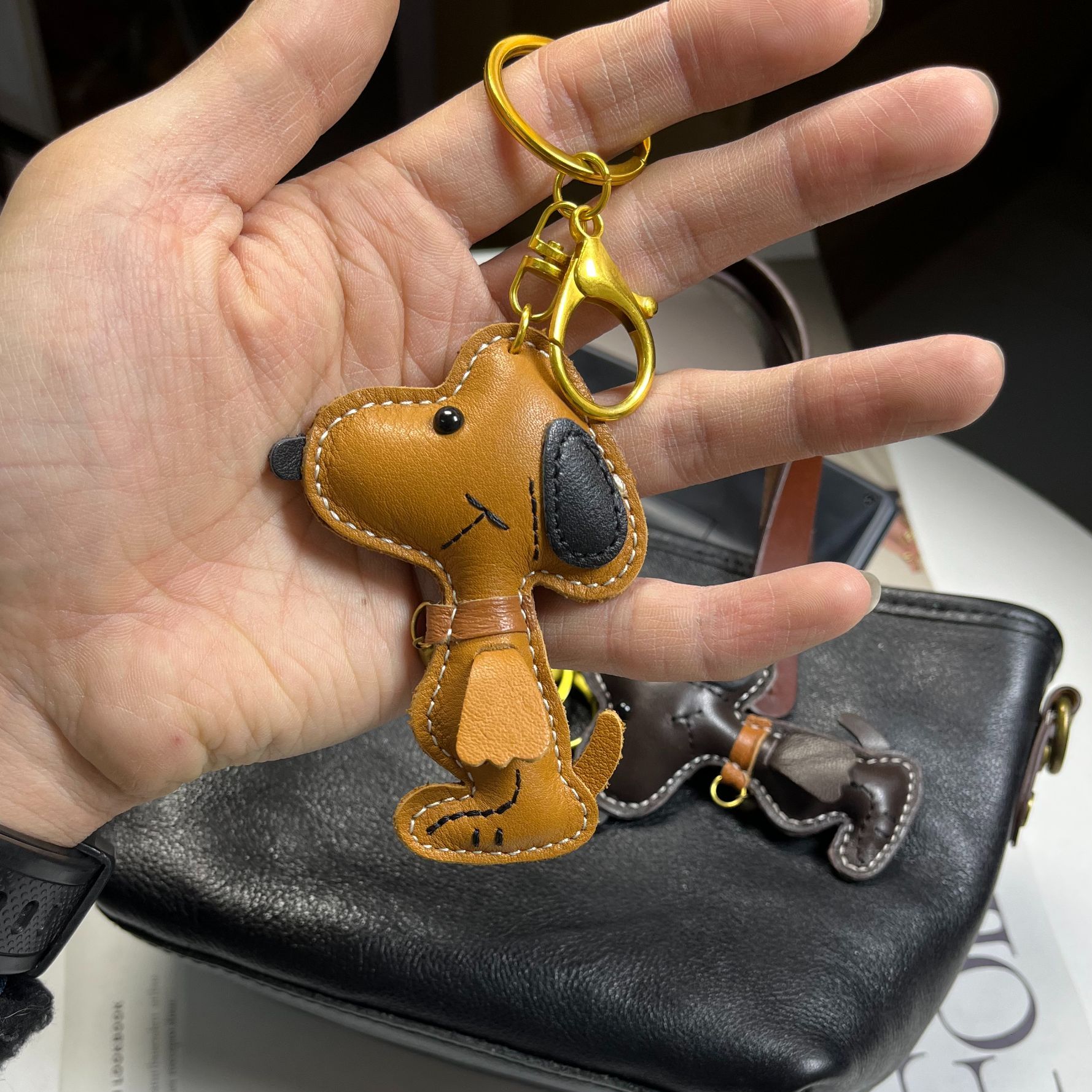 头层牛皮史努比狗狗全真皮手工挂件香水小牛皮包宠挂饰