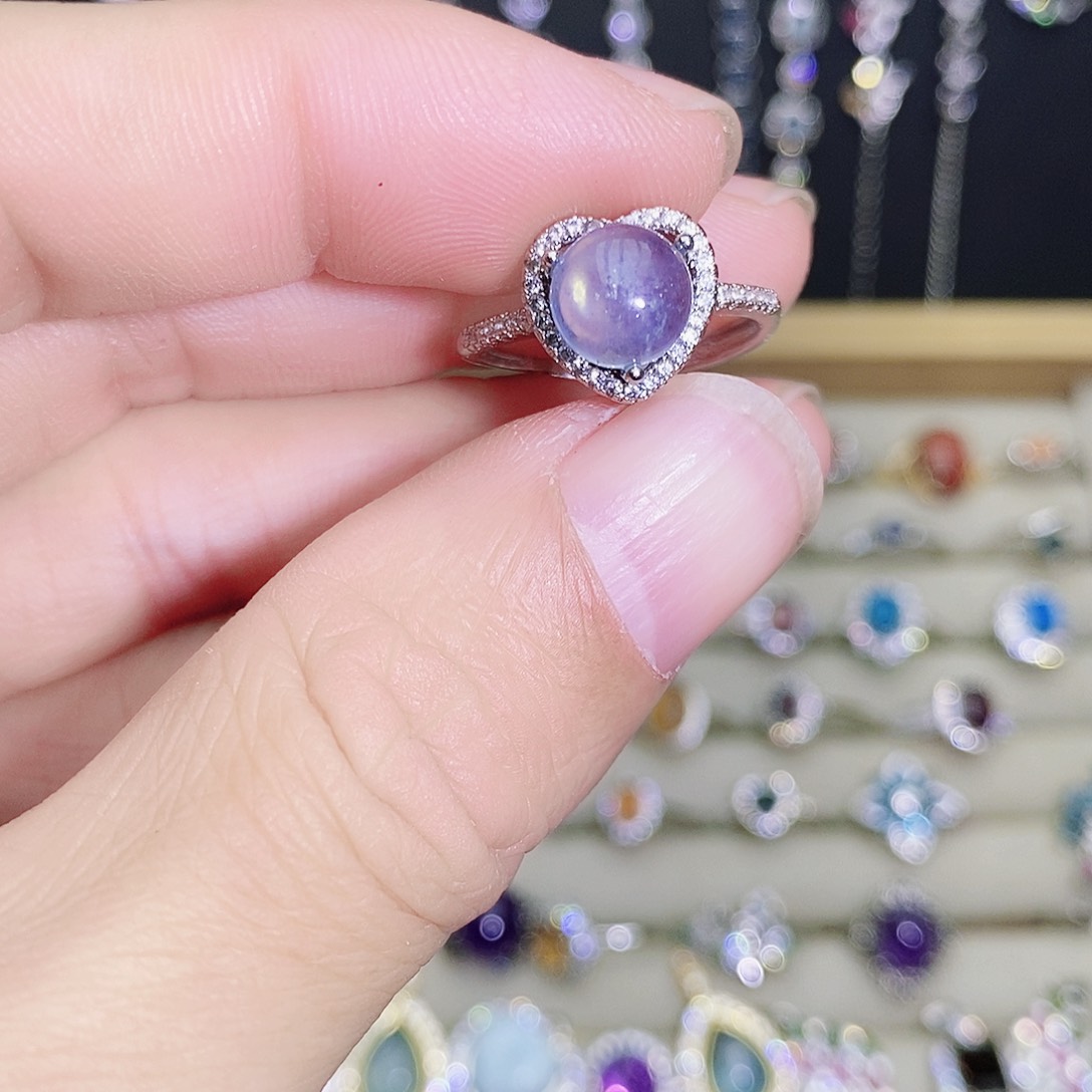 未镶嵌戒圈海蓝宝石