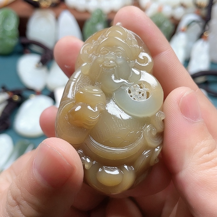 和田玉颈饰未镶嵌