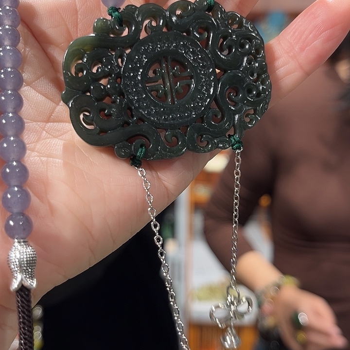 颈饰未镶嵌和田玉