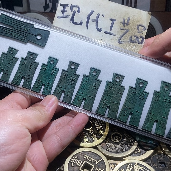 铜现代翻砂制作工艺品