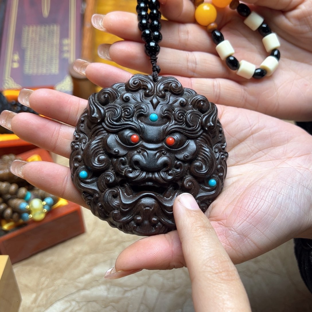 大叶紫檀（黑酸枝木类）