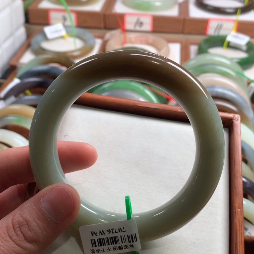 【闪购商品】和田玉手镯未镶嵌如*60