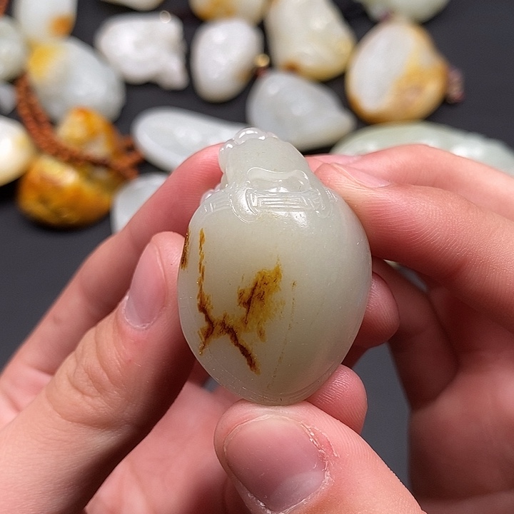 和田玉未镶嵌挂件