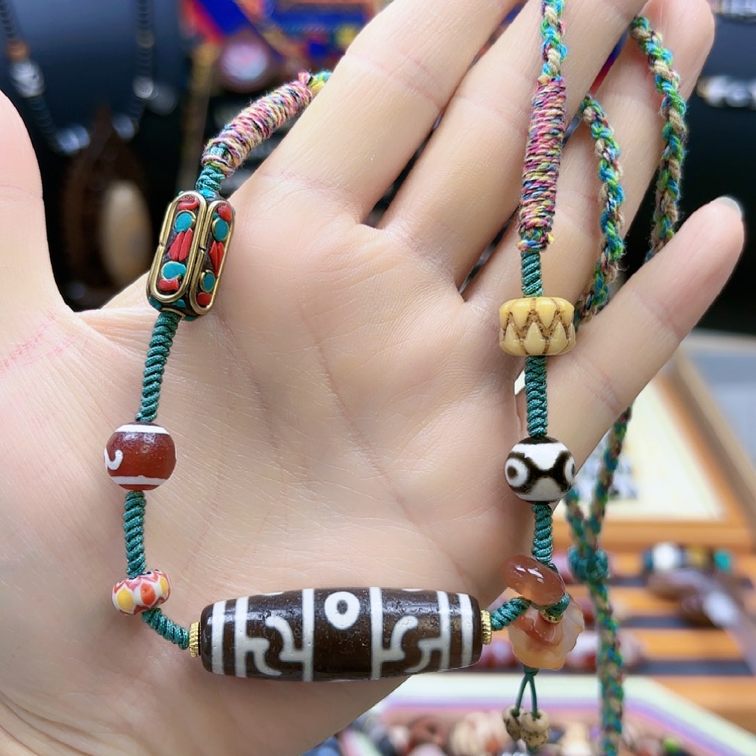 玛瑙/玉髓颈饰合金