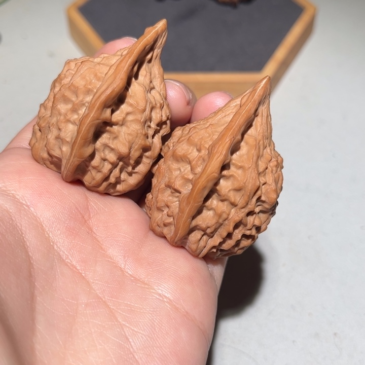 把件文玩核桃红樱枪