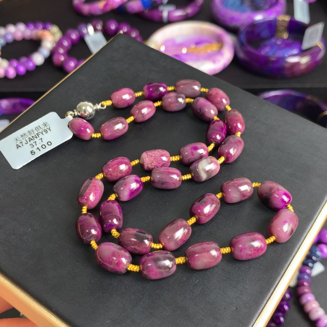 苏纪石（舒俱来）桃红樱花桶珠项链未镶嵌