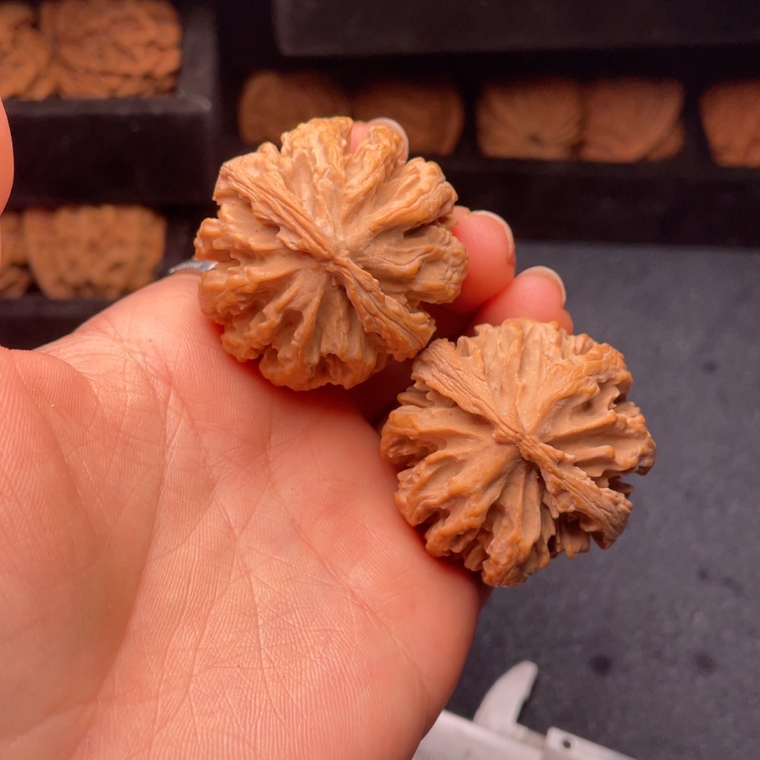 文玩核桃吊坠秦岭核桃8