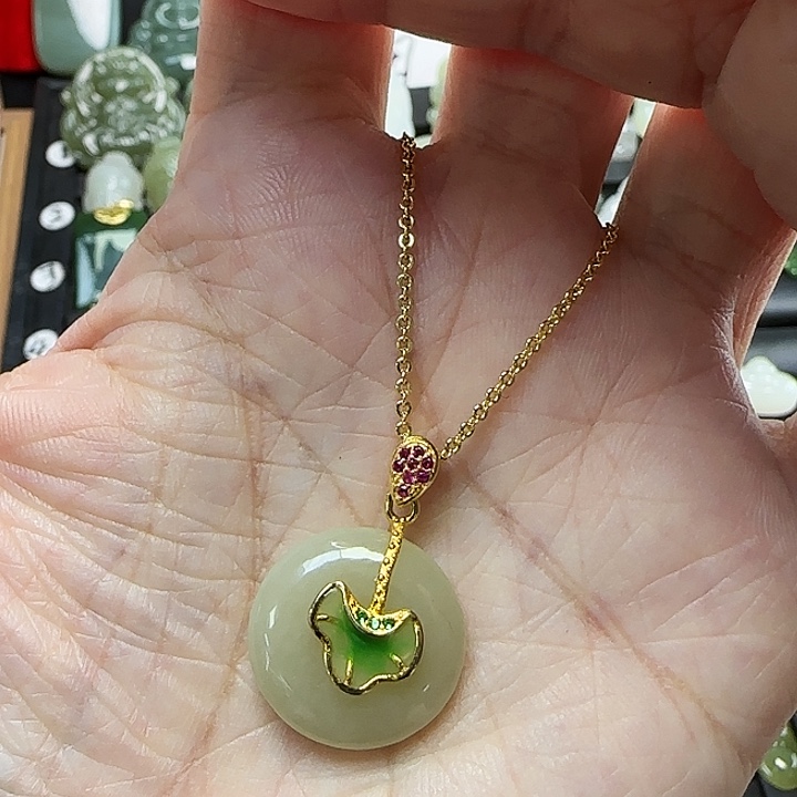 吊坠(赠链)银S925镶嵌和田玉