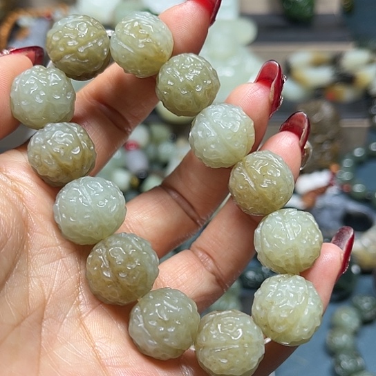 和田玉手串未镶嵌