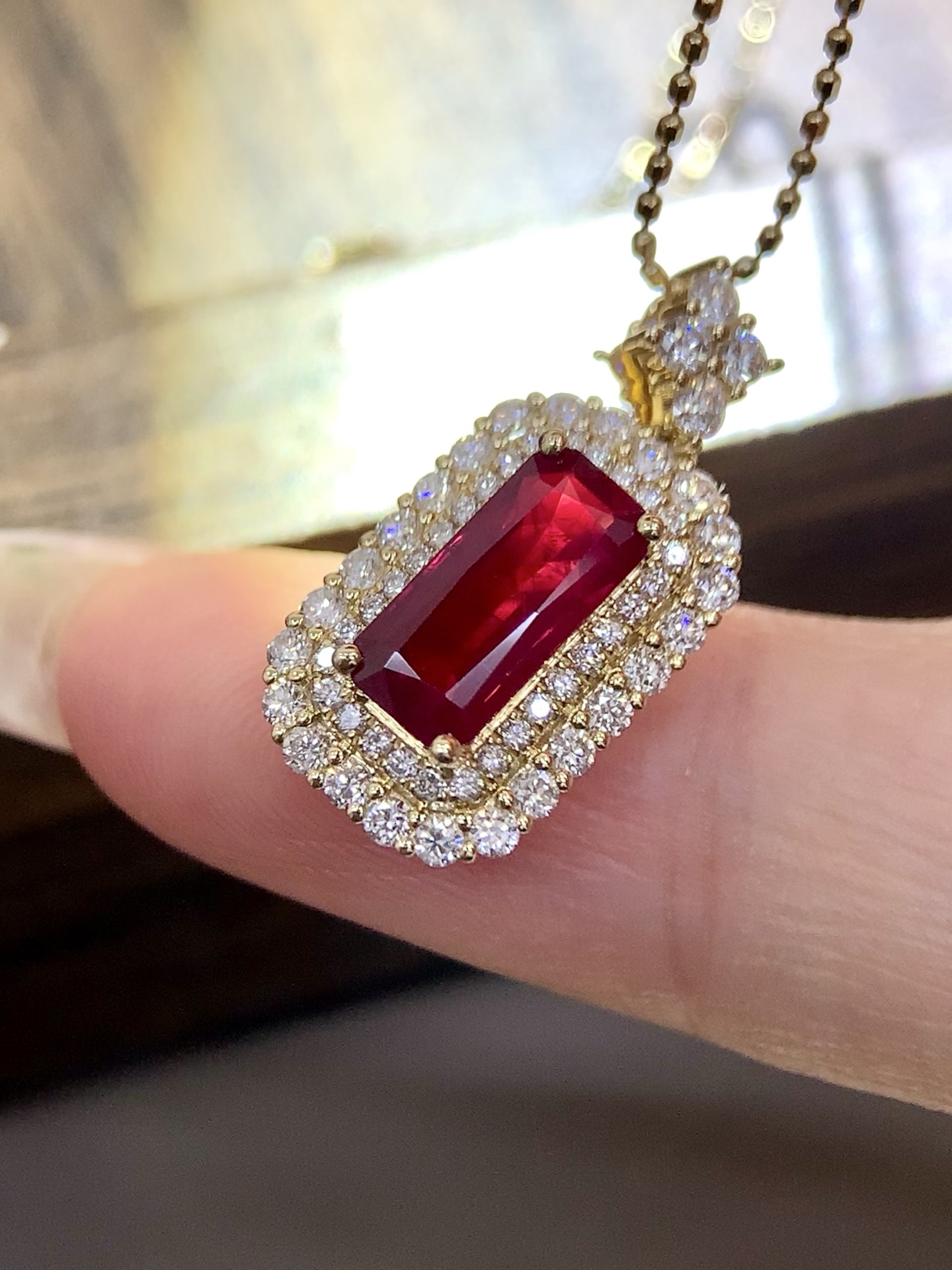 【YiYI】1.39ct缅甸鸽血红宝吊坠（不含链）18K金南非钻石/附CGRL#YH
