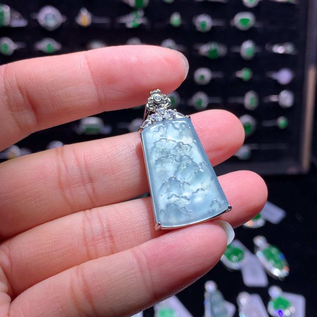 翡翠未镶嵌颈饰翡翠