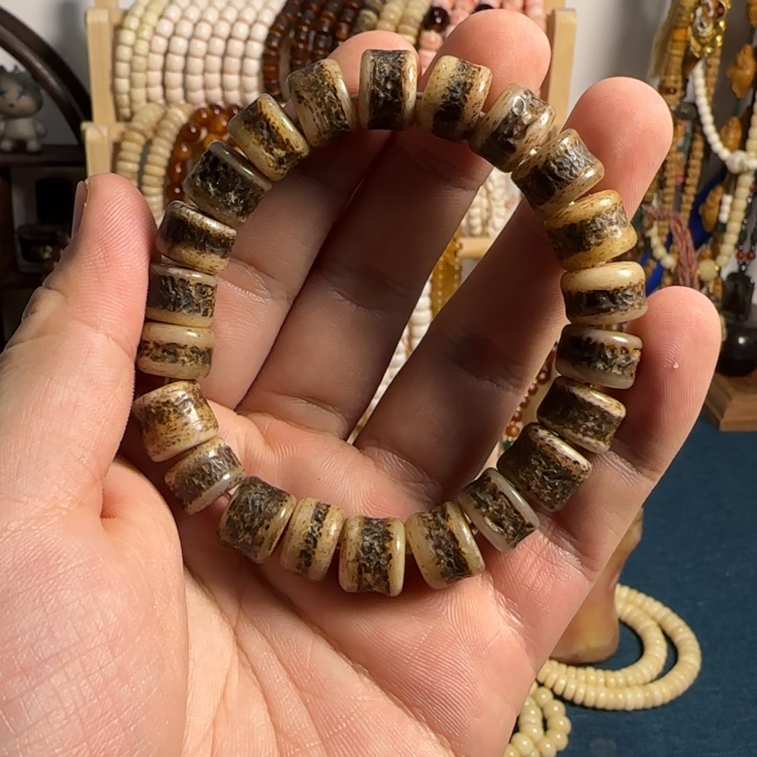 桃核吊坠1.1牦牛嘎嘎嘎