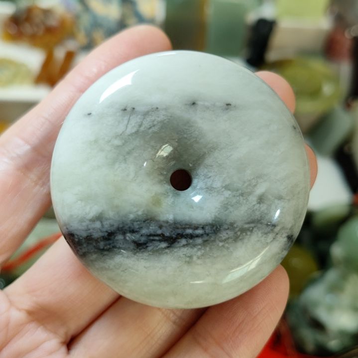 岫玉未镶嵌平安扣