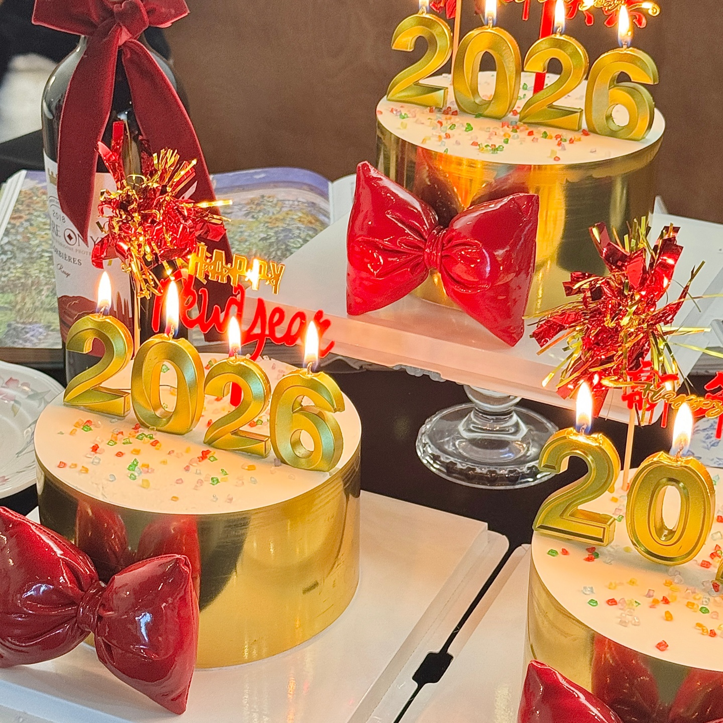 2026新年金色围边蛋糕装饰新年快乐亚克力数字蜡烛元旦跨年装扮