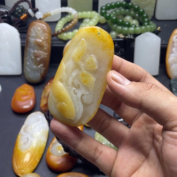 未镶嵌和田玉挂件