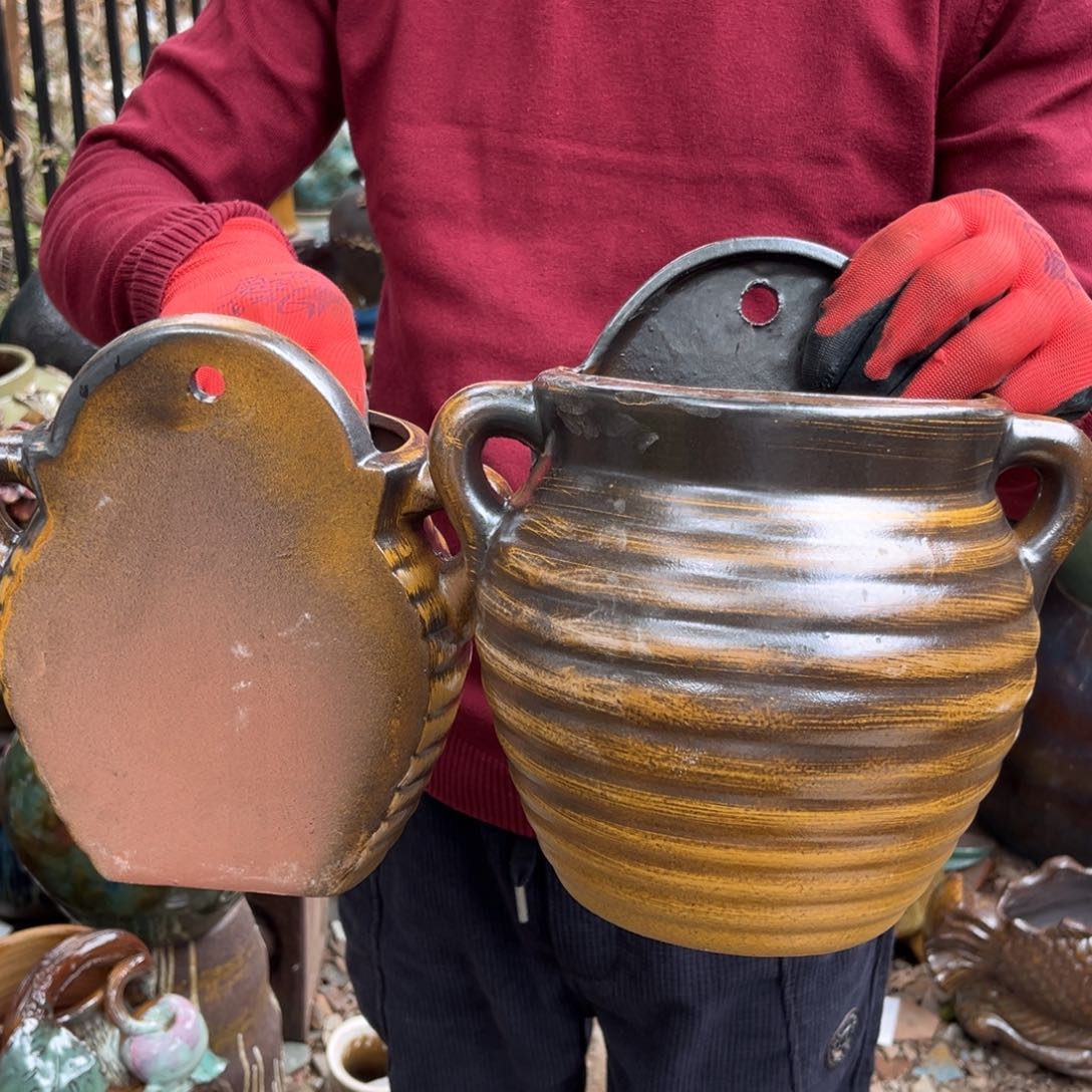 红陶高18长15宽10有孔