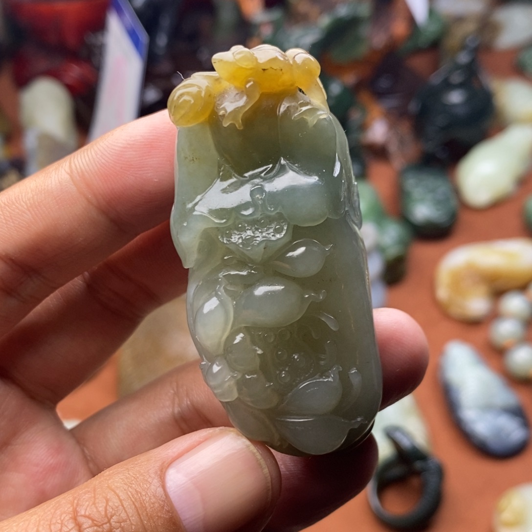 和田玉挂件未镶嵌