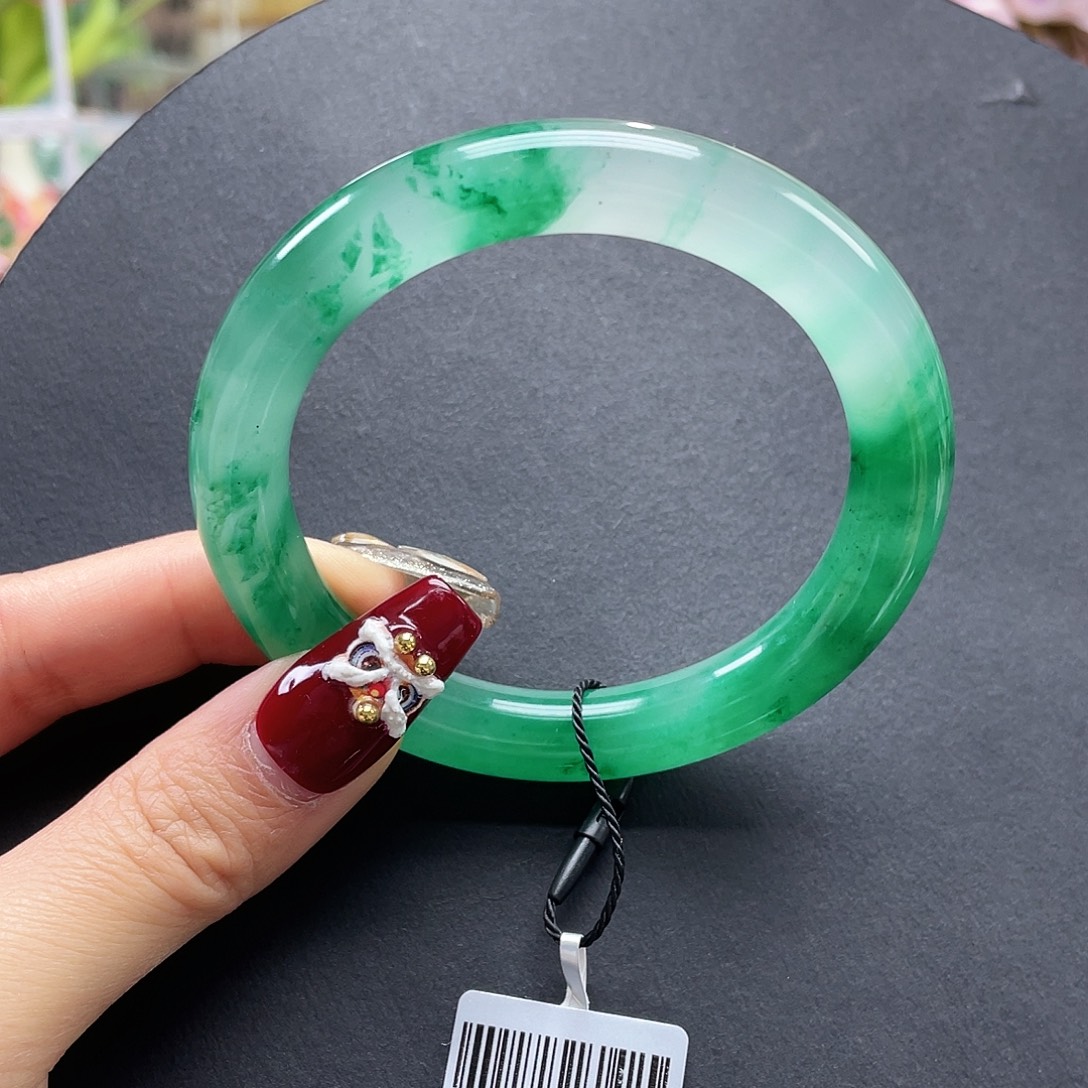 石英质玉未镶嵌手镯57.5