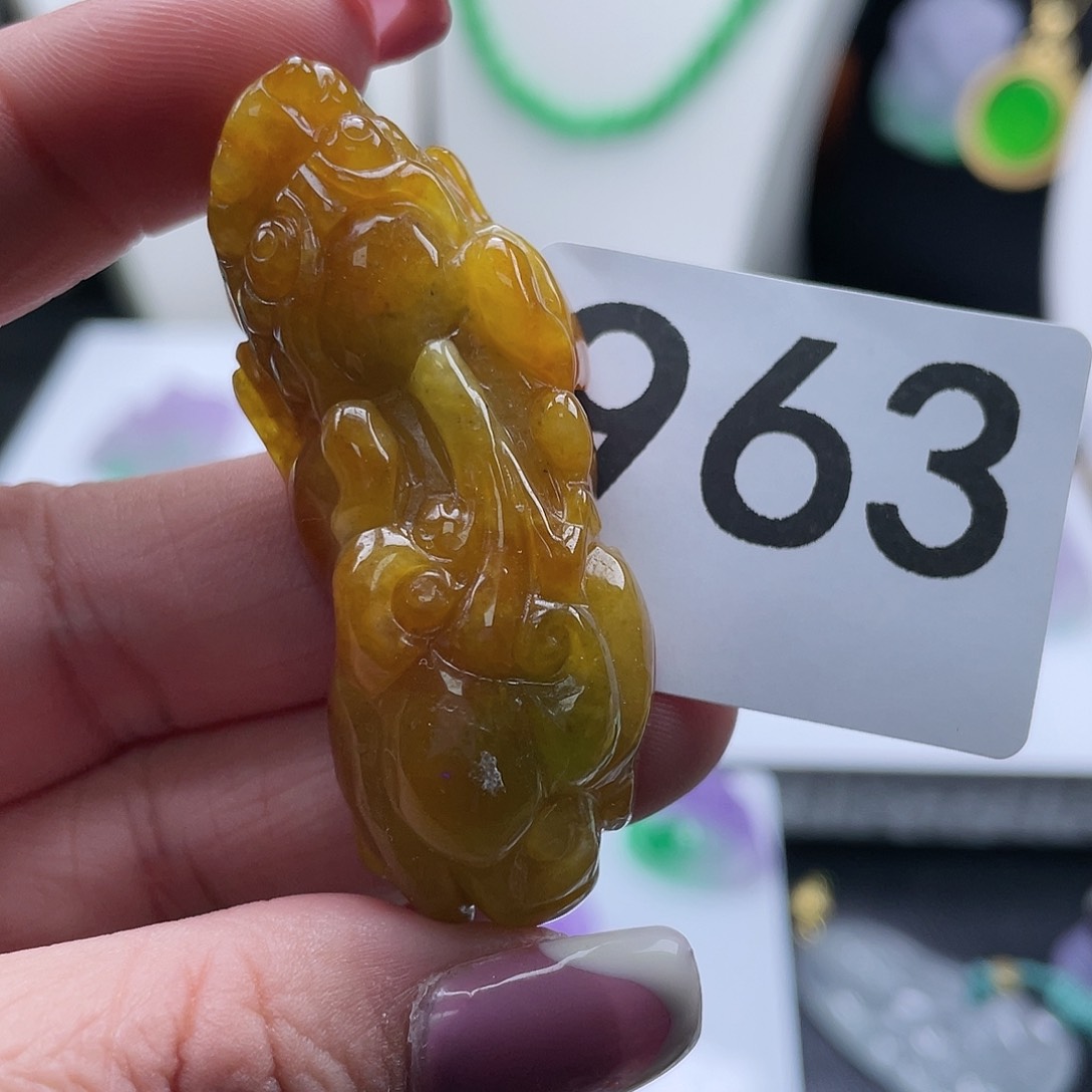 翡翠吊坠(赠链)未镶嵌