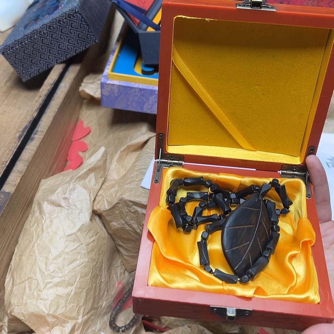 大叶紫檀（黑酸枝木类）