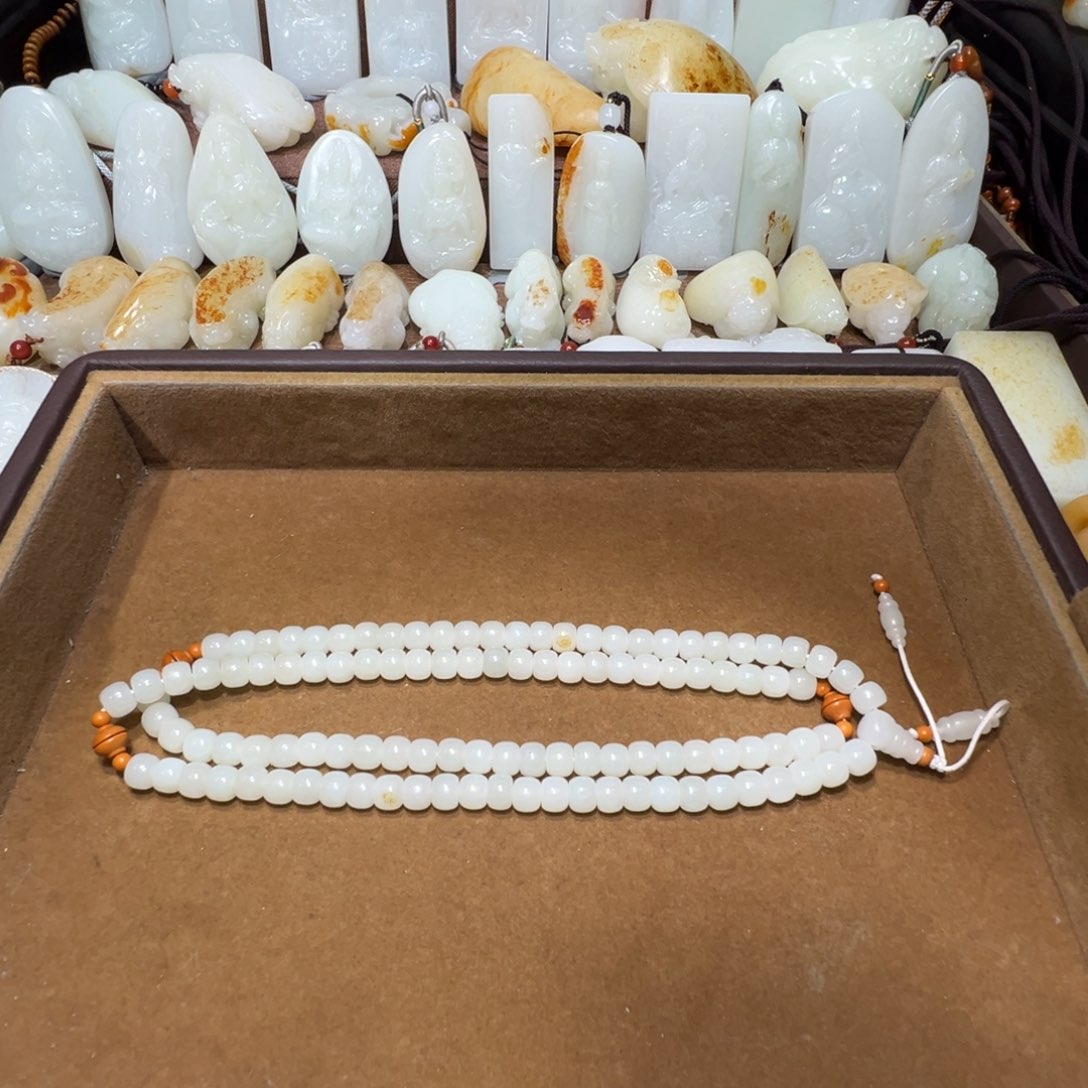 和田玉项链未镶嵌平**生