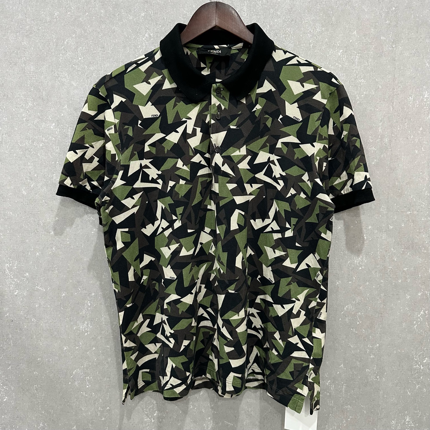 99新 FENDI/芬迪 迷彩印花POLO衫L码006220